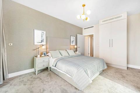 2 bedroom flat to rent, Gwynne Road, Battersea Square, LONDON, SW11