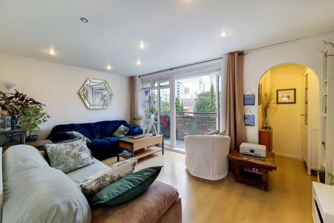 3 bedroom maisonette for sale, Celandine Close, Tower Hamlets, London, E14