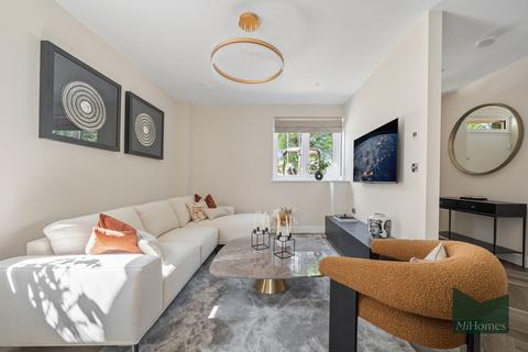 4 bedroom semi-detached house for sale, Scarlet Oaks, Oakwood, N14