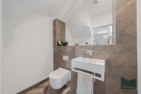4 bedroom semi-detached house for sale, Scarlet Oaks, Oakwood, N14