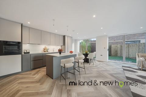 3 bedroom detached house for sale, Serenity Close, Oakwood, N14