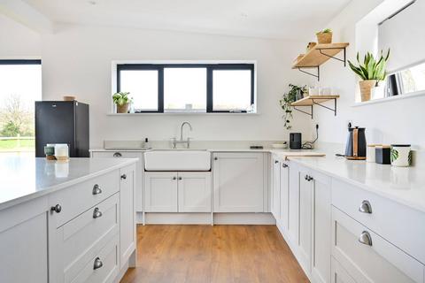 2, Highlea House Great Tangley, Wonersh Common, Guildford, GU5 0PT