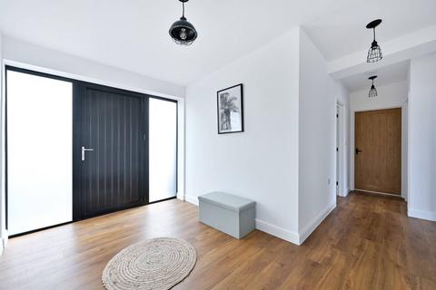 2, Highlea House Great Tangley, Wonersh Common, Guildford, GU5 0PT
