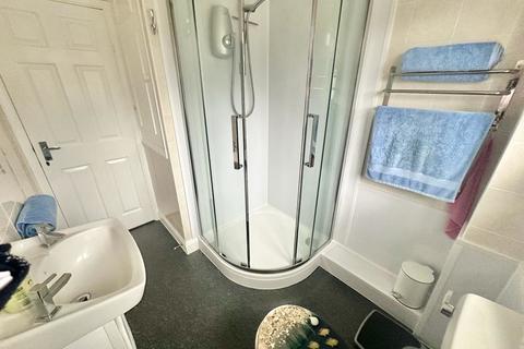 7 Gresham Way, Frimley Green, Camberley, GU16 6LZ