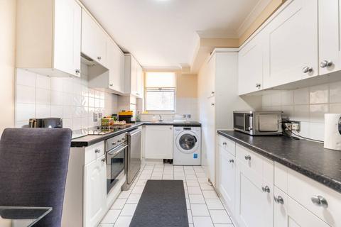 2 bedroom flat for sale - Queensborough Terrace, Bayswater, London, W2