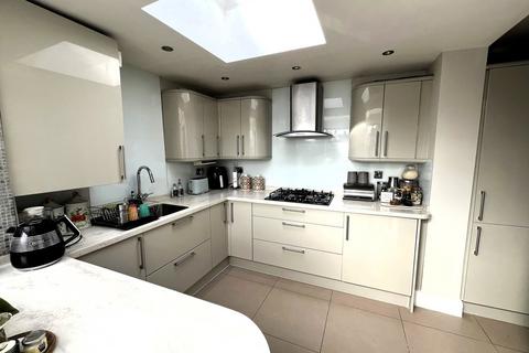 12 Warfield Road, Feltham, TW14 8AD
