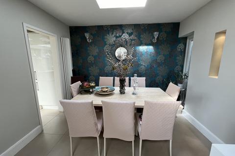 12 Warfield Road, Feltham, TW14 8AD