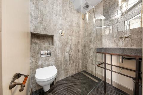 3 bedroom end of terrace house for sale - Victoria Yard, Fairclough Street, Tower Hamlets, London, E1