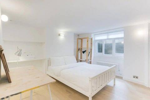 2 bedroom flat for sale, Mount Terrace, Stepney, London, E1