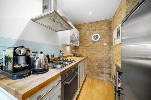 1 bedroom flat for sale, Gowers Walk, Aldgate, London, E1