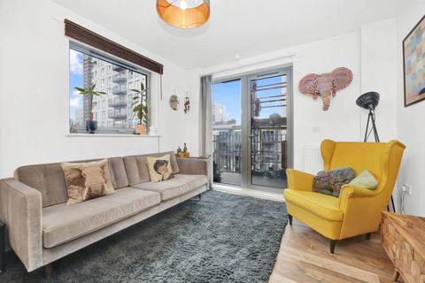 2 bedroom flat for sale, Martineau Square, Tower Hamlets, London, E1