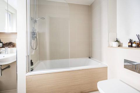 Flat 13, 2 Devizes Street, London, N1 5DY