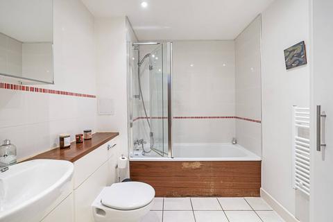 2 bedroom flat for sale - Meath Crescent, Bethnal Green, London, E2
