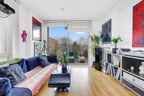 Coster Avenue, Finsbury Park, London, N4