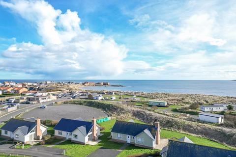 2 bedroom detached bungalow for sale - Bernicia Way, Beadnell, Northumberland