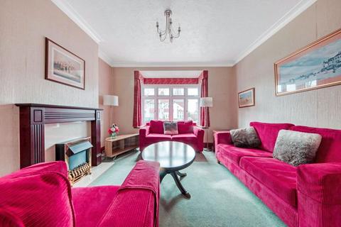 5 Bladindon Drive, Bexley, DA5 3BS