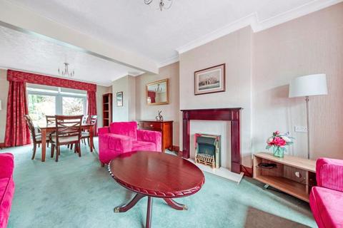 5 Bladindon Drive, Bexley, DA5 3BS