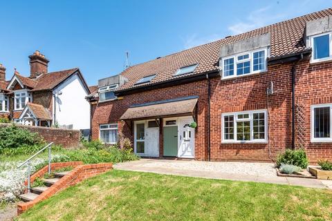 3 bedroom terraced house to rent, Hare Lane, Godalming GU7