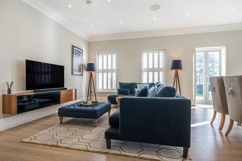 undefined, Petworth Road, Godalming GU8