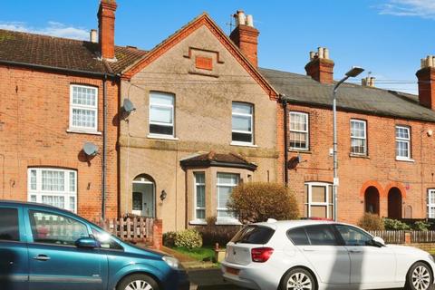 4 bedroom terraced house for sale, Willoughby Road, Langley
