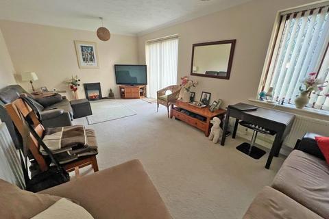 3 bedroom detached house for sale, Apsley Way, Worthing BN13