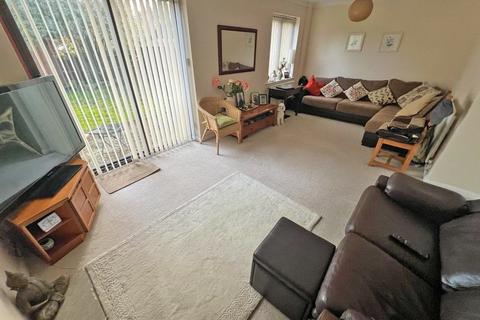 3 bedroom detached house for sale, Apsley Way, Worthing BN13