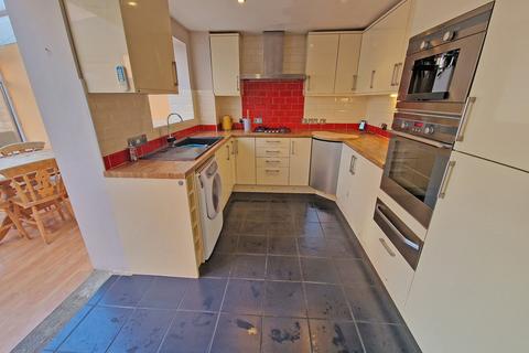 1 Badger Close, Portslade, Brighton, BN41 2EQ