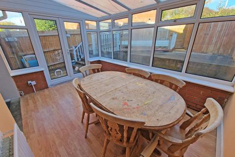 1 Badger Close, Portslade, Brighton, BN41 2EQ
