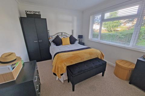 101 Overhill, Southwick, Brighton, BN42 4WH