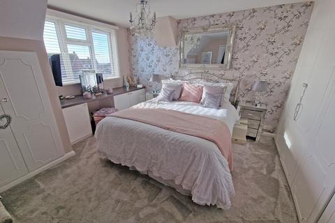 101 Overhill, Southwick, Brighton, BN42 4WH
