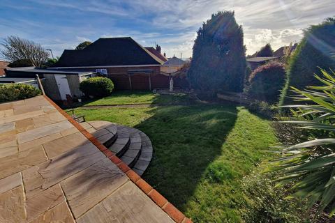 101 Overhill, Southwick, Brighton, BN42 4WH