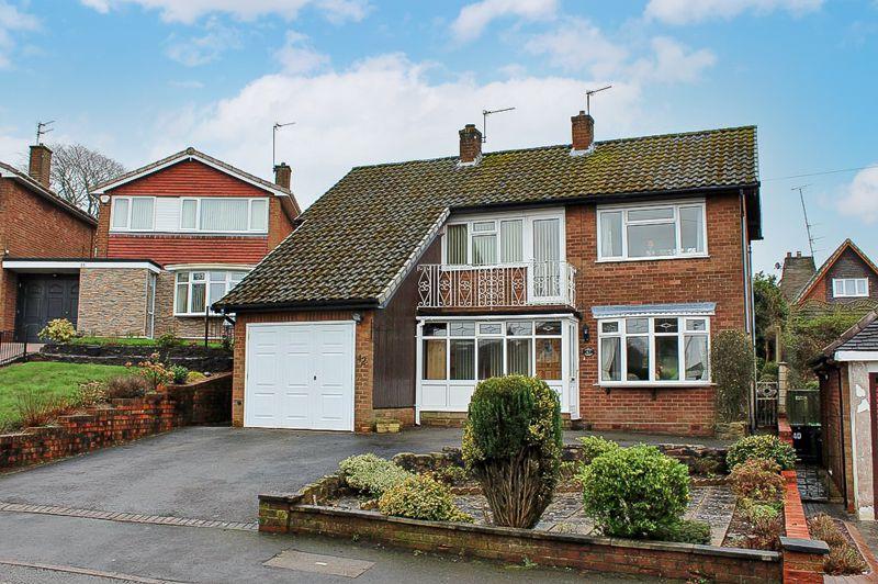 Langland Drive, SEDGLEY, DY3 3TH 3 bed detached house £300,000
