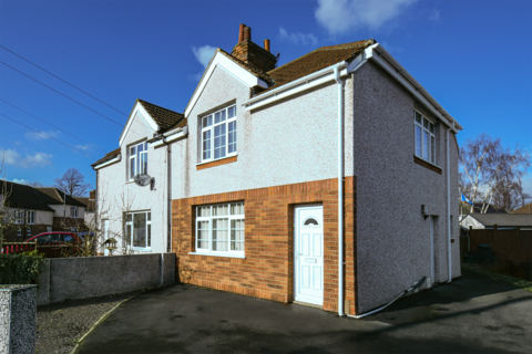 10 Grosvenor Crescent, Arksey, Doncaster, DN5 0SX