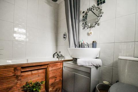 10 Grosvenor Crescent, Arksey, Doncaster, DN5 0SX