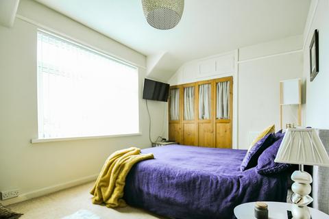 10 Grosvenor Crescent, Arksey, Doncaster, DN5 0SX