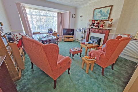 19 Downsway, Southwick, Brighton, BN42 4WA