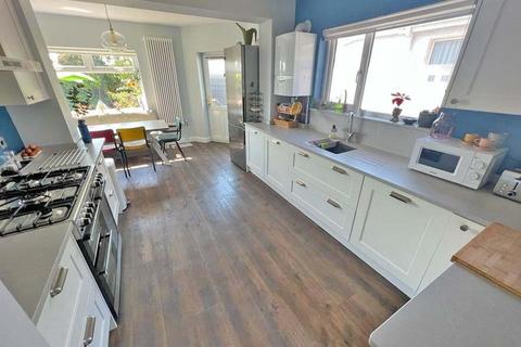 17 Overhill, Southwick, Brighton, BN42 4WL