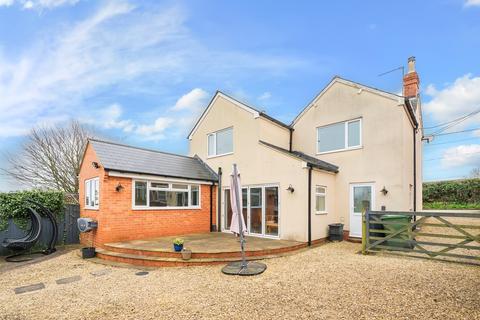 46 The Hyde, Purton, Swindon, SN5 4EA