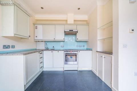 1 bedroom apartment to rent, Wey Hill, Haslemere