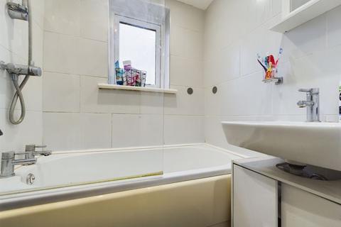 113 Brooklands Road, Hull, HU5 5AE