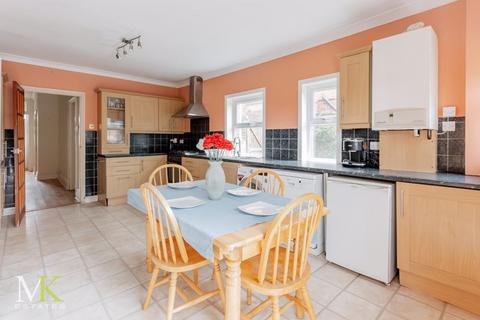 134 Ashley Road, Bournemouth, BH1 4NF
