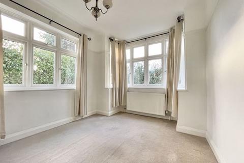Cornerways Cornwall Avenue, Claygate, Esher, KT10 0HX