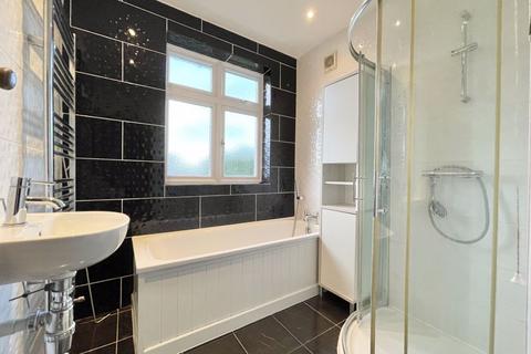 Cornerways Cornwall Avenue, Claygate, Esher, KT10 0HX