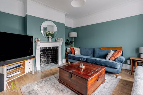 160 Capstone Road, Bournemouth, BH8 8RT