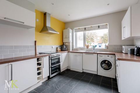 160 Capstone Road, Bournemouth, BH8 8RT