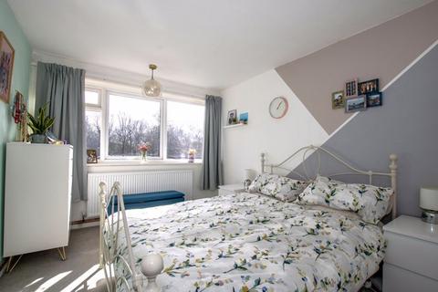 15 Danecourt Gardens, Croydon, CR0 5JN