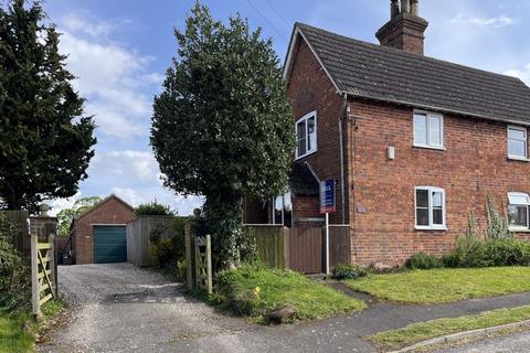 undefined, Pinnings Cottage, Hagworthingham Road, Lusby