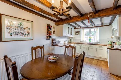 3 bedroom cottage for sale, Byfield Road, Chipping Warden - Separate Annex