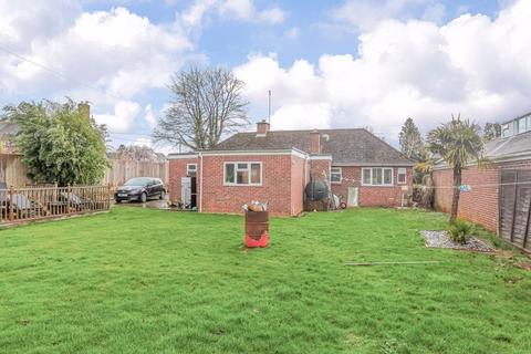 4 bedroom detached bungalow for sale - The Birches, Weeping Cross, Bodicote - Large Plot