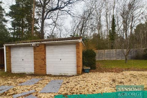 3 bedroom bungalow for sale, Pelican Road, Pamber Heath, Tadley, Hampshire, RG26